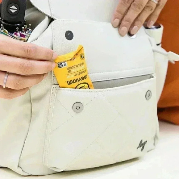 LUG 'Wiffle' Satin Luxe VL (Vegan Leather) Drawstring Backpack - Pebble (stone) - Picture 9 of 16